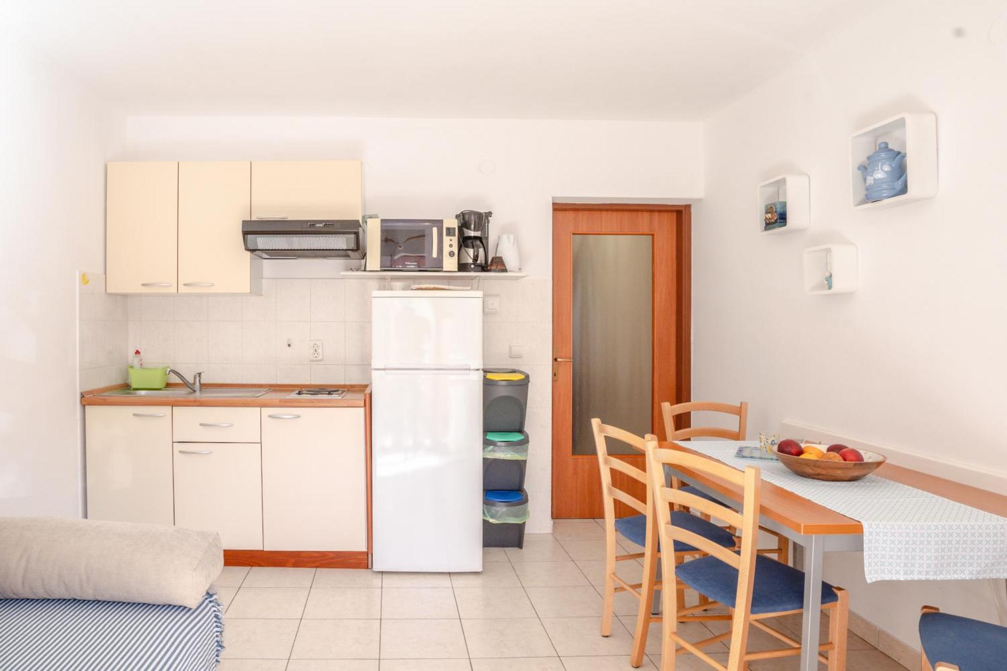Sunny Apartment Valbandon Fažana Exterior foto