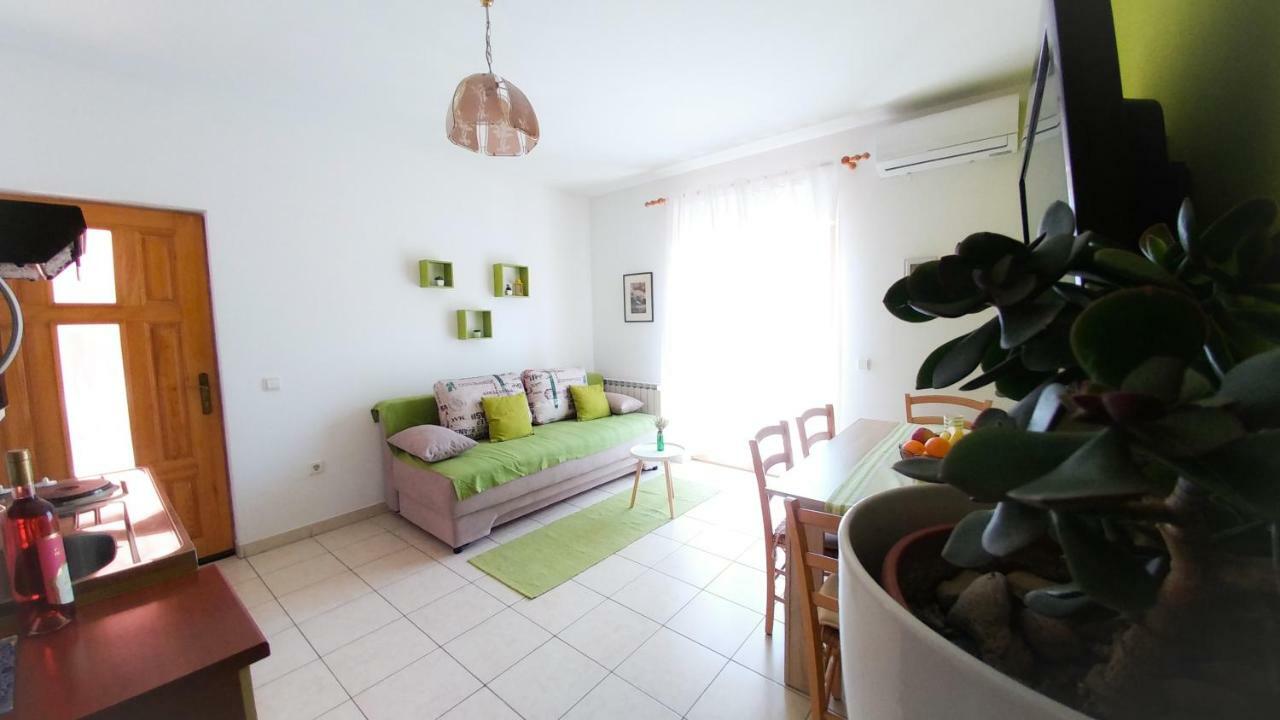 Sunny Apartment Valbandon Fažana Exterior foto